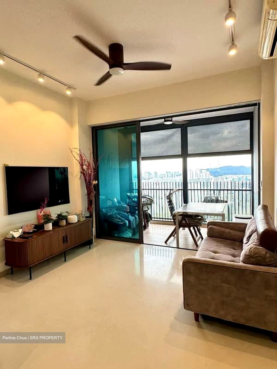 J Gateway (D22), Condominium #573980111